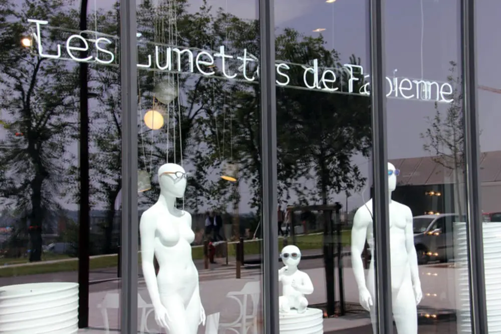 Enseigne néon lunettes de fabienne Balma