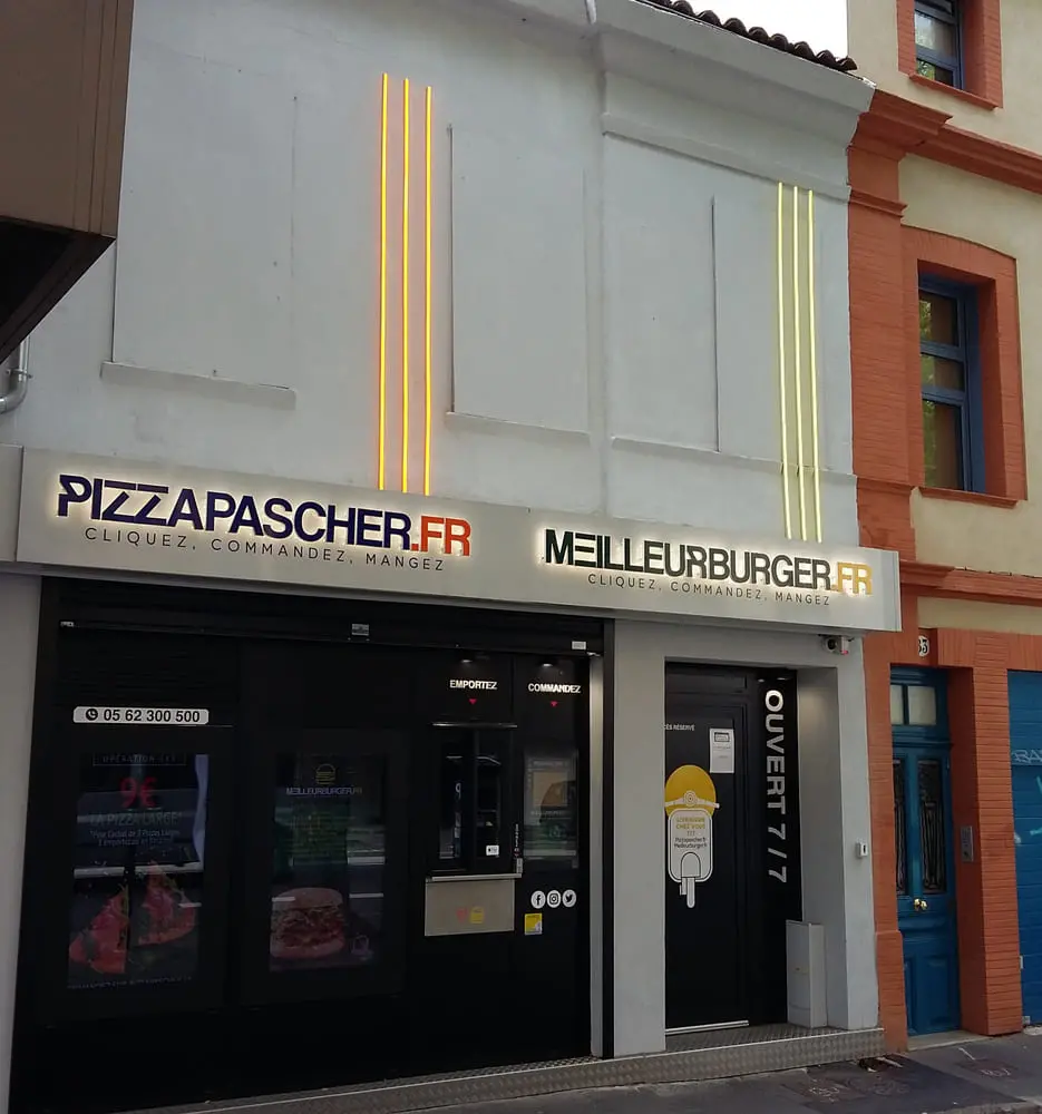 Enseigne lettres découpées retro éclairées pizza pas cher Toulouse